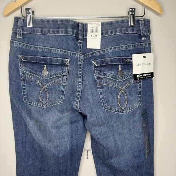 Calvin Klein Lean Bootcut Denim Jeans NWT Medium Wash 6 X 32 Class Straight Leg - Picture 4 of 8